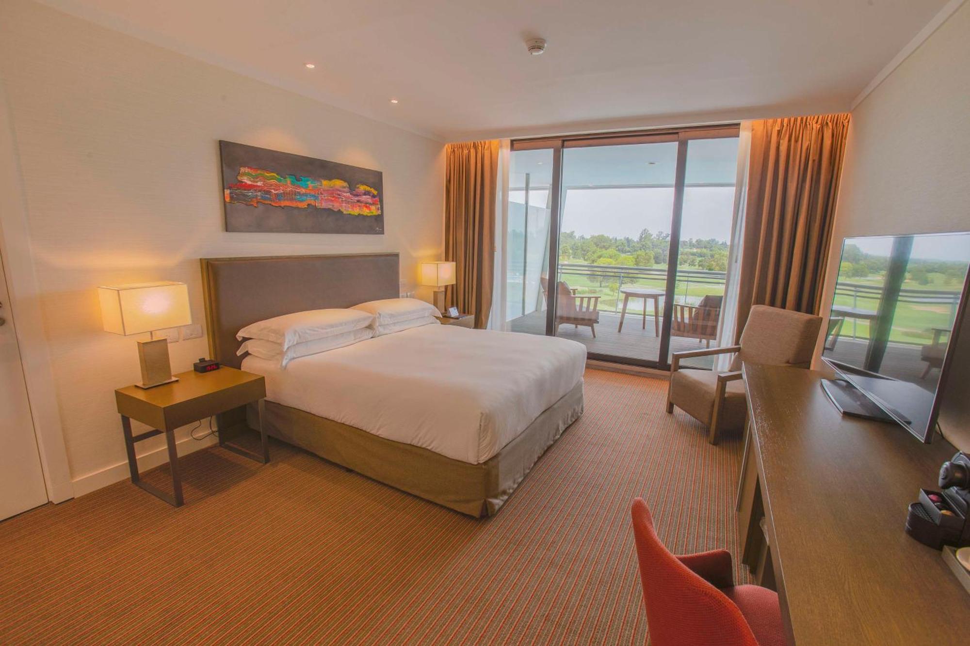 Hilton Pilar Ξενοδοχείο Εξωτερικό φωτογραφία